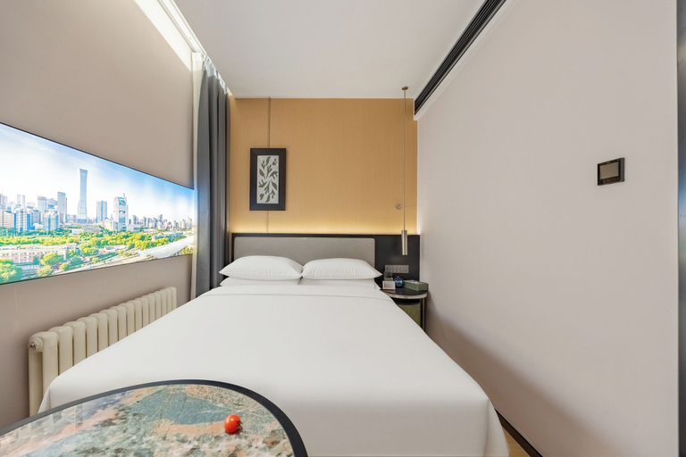 Room 4, FF Designer Hotel Guomao Jianguomen, Beijing