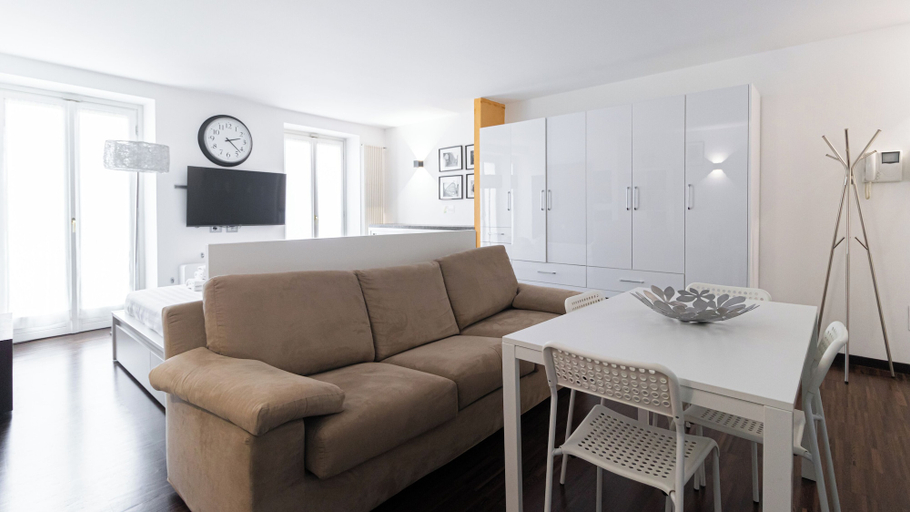 Others 5, Italianway Comfort - Torino 57 A, Milano