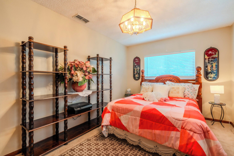 Room 4, Ocala - WEC., Marion
