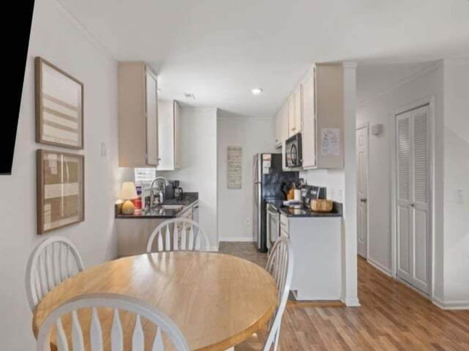 Dining, Sea The Good 2 Bedroom Condo by RedAwning, New Hanover