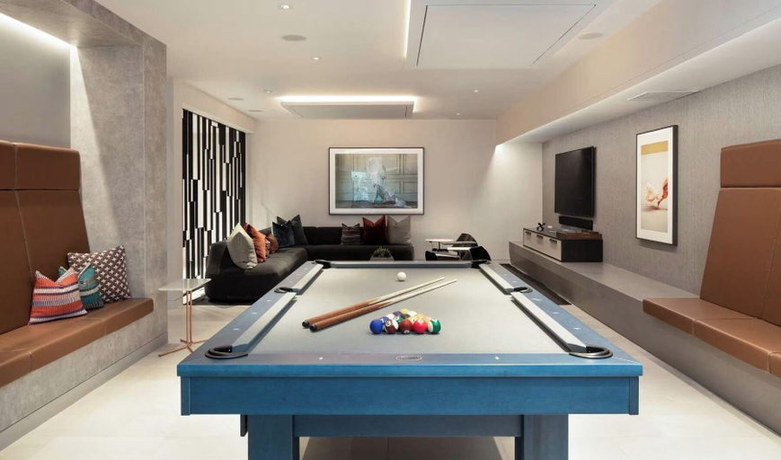 Billiards, Hyatus Luxury Residences South Boston, Boston