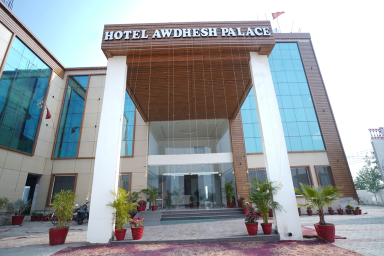 Exterior, Avdhesh Palace, Gonda