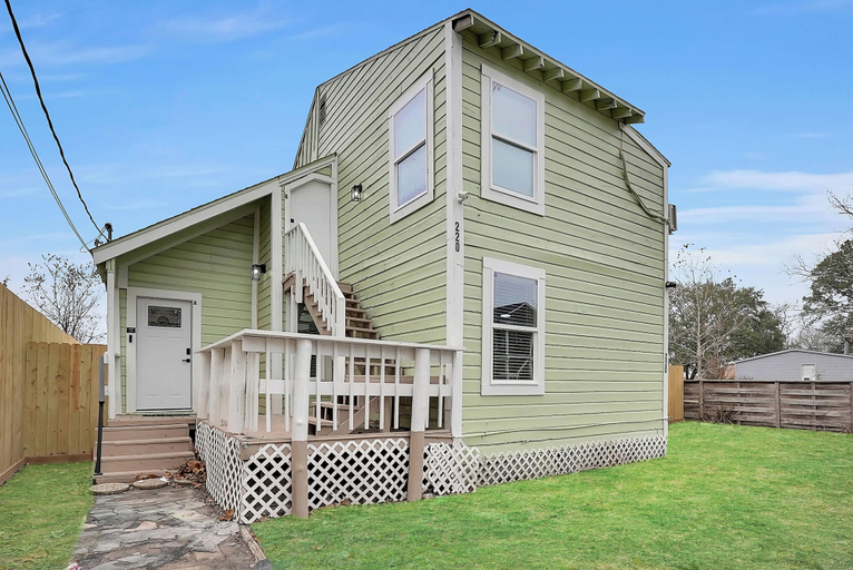 Exterior, Boardwalk Bungalow 1 For 6, Galveston