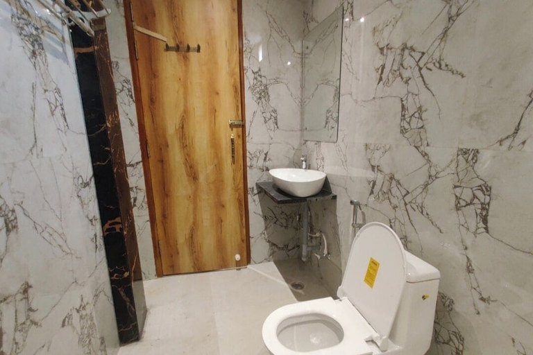 Bathroom 4, Hotel Ravi Palace Agra, Agra