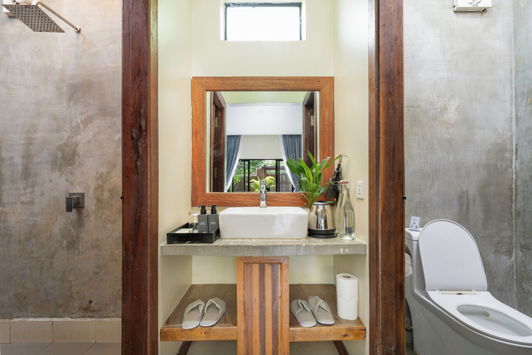 Bathroom 4, Tiny Home, Siem Reap