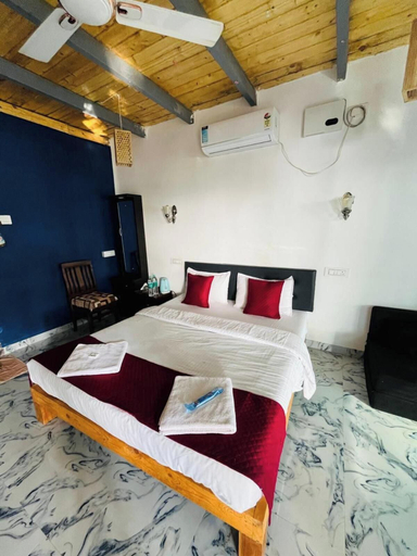 Room 5, LeafyDen Forest Cottages by Nature Hill, Sindhudurg