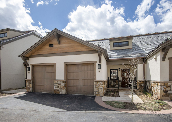 Exterior 3, Meadows S2 3 Bedroom Townhouse, Eagle