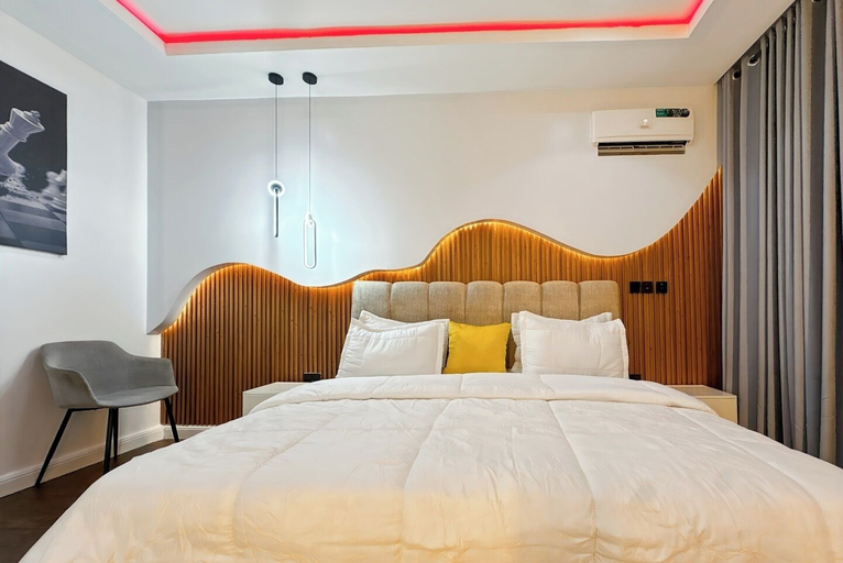 Room 4, Bee-City Apartment, AbujaMun