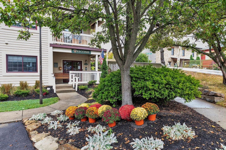 Exterior 4, 3rd Floor Back Side Corner Penthouse Suite- 305 by Grand Wood Suites, Brown