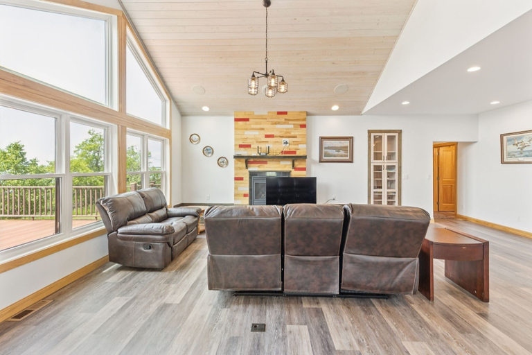 Living area 3, 4BR Lakefront Fishing, Dogs OK Devils Lake, Ramsey