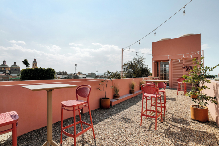 Outdoor dining, Damián Carmona by Homirent, Querétaro
