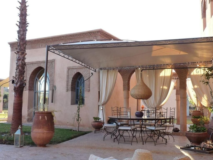 Outdoor dining 3, Palais lona, Marrakech