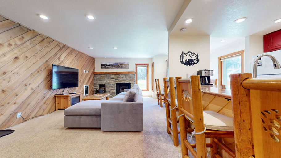 Living area 5, Snowcreek Ii #279 1 Bedroom Condo, Mono