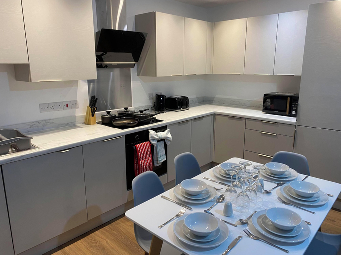 Dining, The Square Apartments Flat 1, Swindon