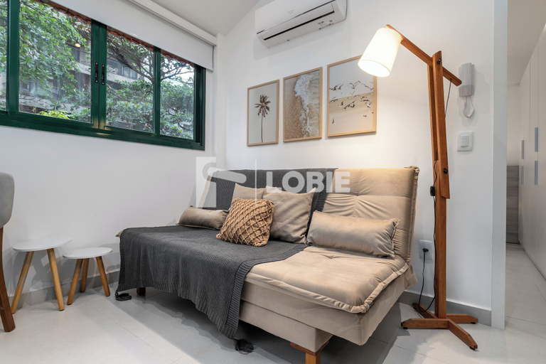 Living area 2, Lobie Vilares Copacabana, Rio de Janeiro