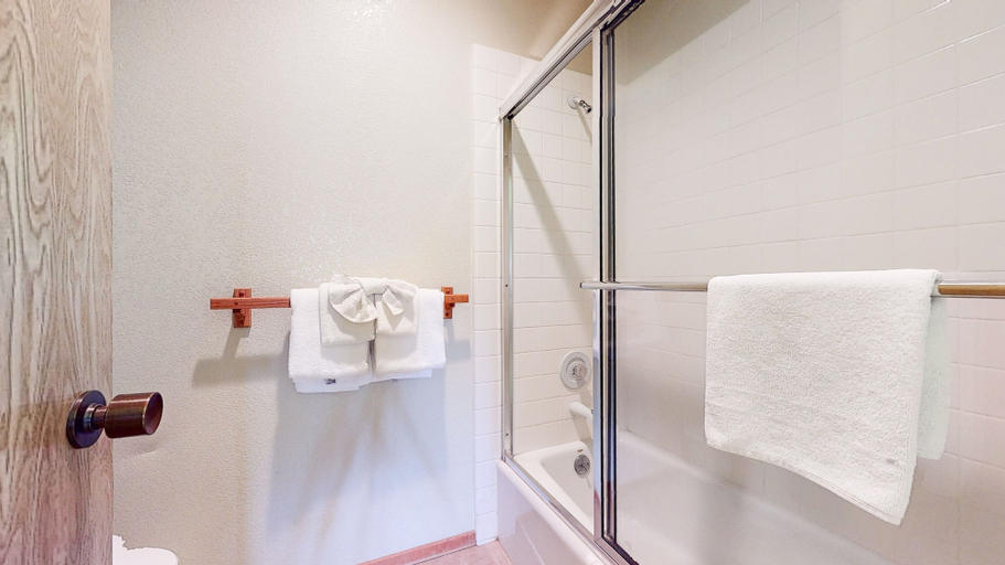 Bathroom 3, Snowcreek Iv #545 3 Bedroom Condo, Mono