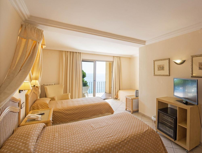 Bedroom 3, Hotel Cap Roig & Spa by Brava Hoteles, Girona