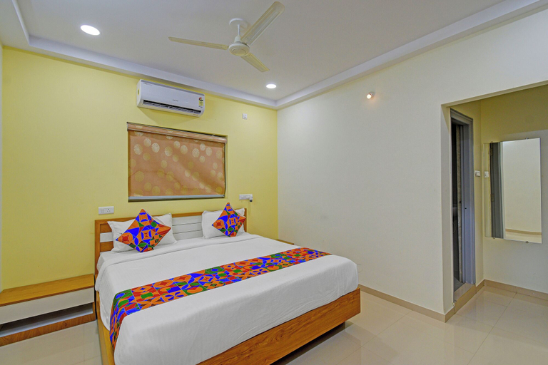 Room 3, Fabhotel Garapati Grand, Hyderabad