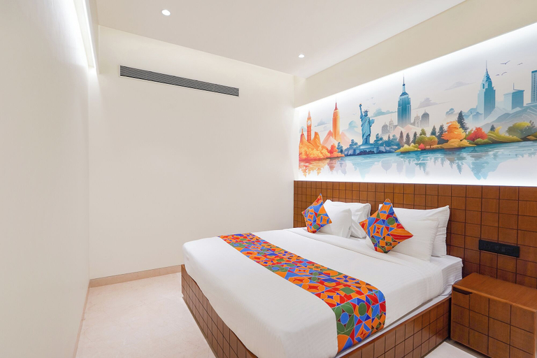 Room 5, Oriva Tulips Inn and Suites, Bangalore