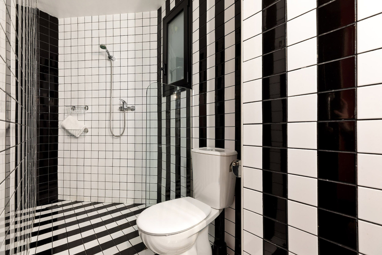 Interior 2, Eulalias Lodges Barcelona, Barcelona