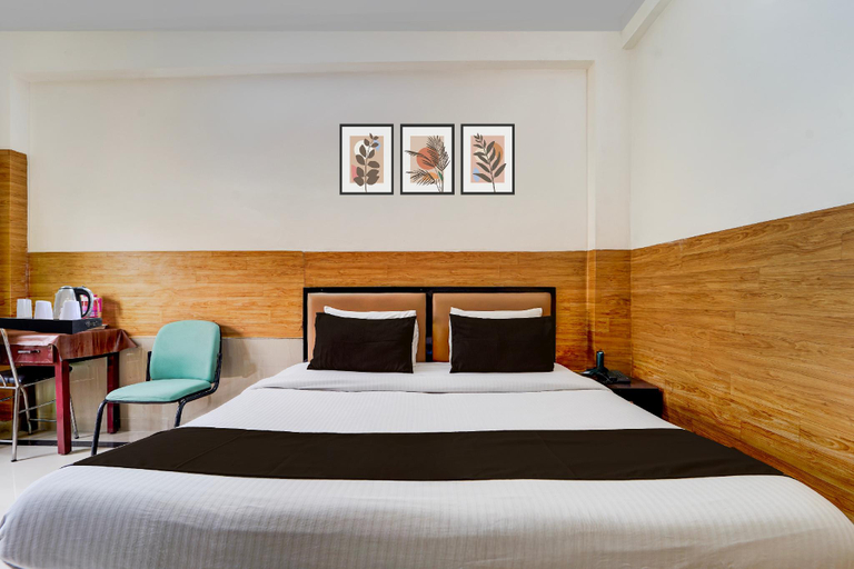 Bedroom 3, Super Hotel O Kollamkudimughal Kakkanad Formerly Diamond Inn, Ernakulam