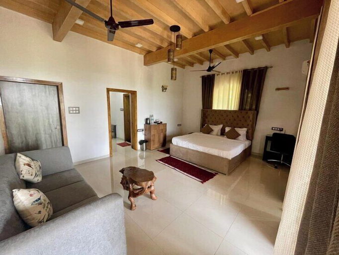 Room 3, Tree of Life AeroVillage Panheli, Raigarh