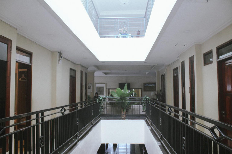 Others 2, Hotel Indria, Bukittinggi