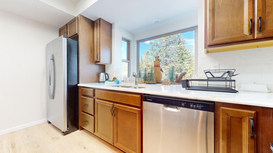 Private kitchen 3, Forest Creek #16 2 Bedroom Condo by RedAwning, Mono