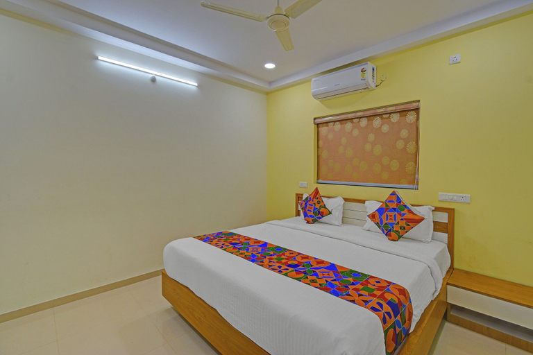 Room 5, Fabhotel Garapati Grand, Hyderabad