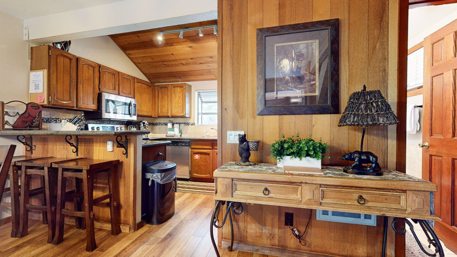Private kitchen 3, Woodlands #11 3 Bedroom Condo by RedAwning, Mono