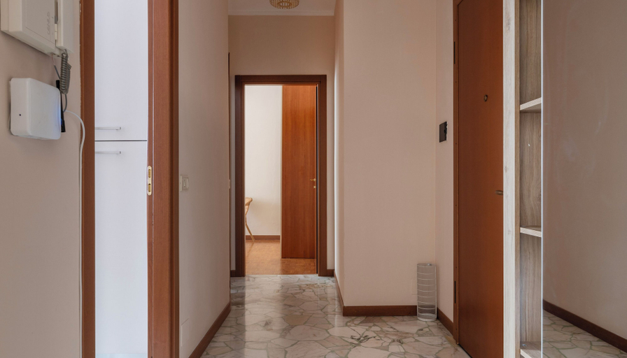 Others 2, Italianway - Campania 26 A, Milano