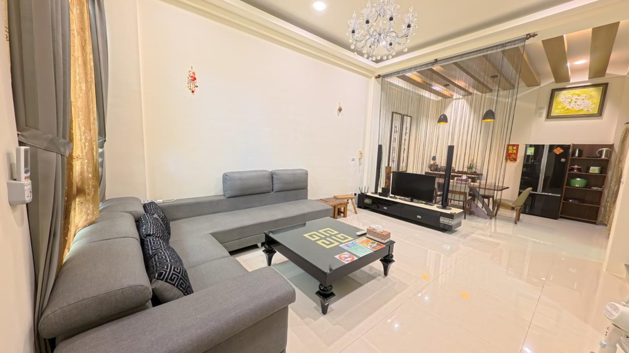 Others 5, Chun House, Hualien