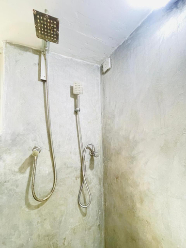 Bathroom 3, Double G Motel, Weligama
