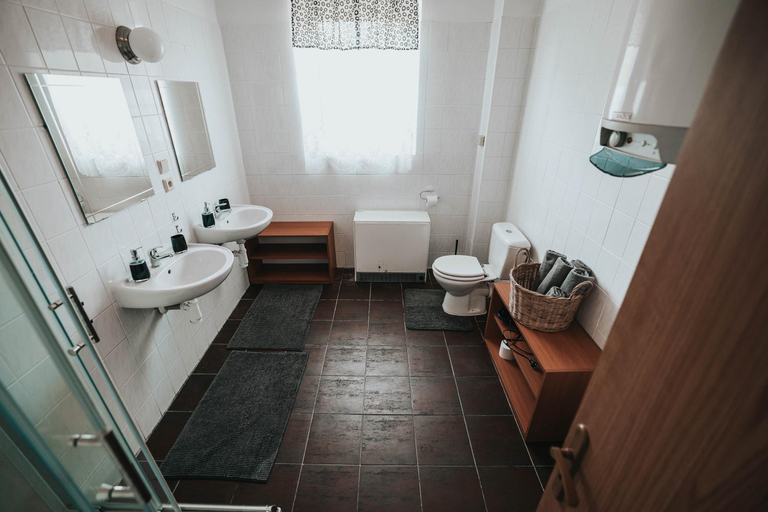 Bathroom 3, Apartmany na Horce, Jičín