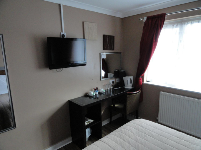 Bedroom 2, Villaggio, Warrington
