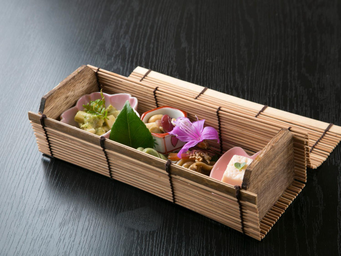 Food & Drinks 5, Ryori Ryokan Shikanoyu, Ena