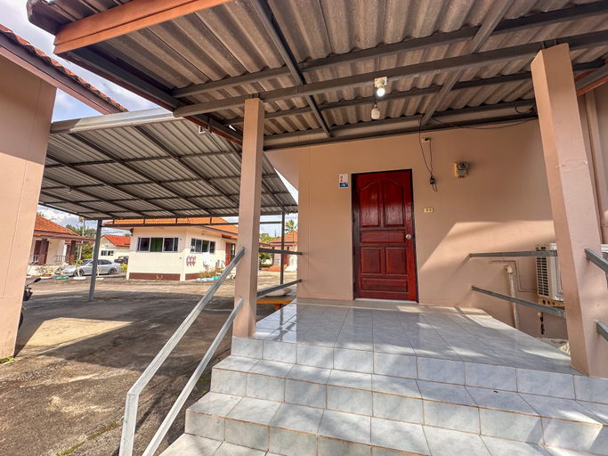 Exterior & Views 2, Chumphon Park Resort, Muang Chumphon