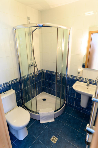 Bathroom 3, Synet CoLiving, Mažeikių