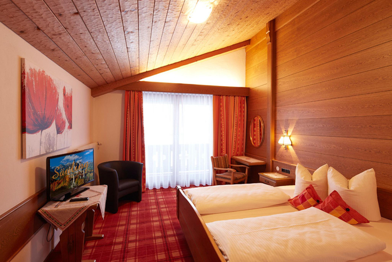 Bedroom 4, Alpenmotel Säuling, Reutte
