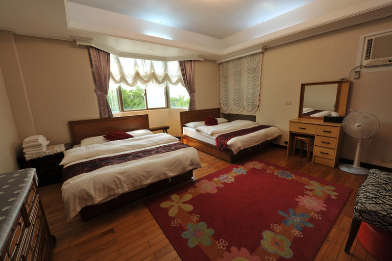 Bedroom 2, Yun Siang Ju Homestay, Yilan