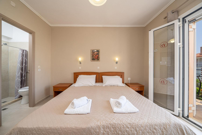 Bedroom 2, Dionysios Studios & Apartments, Ionian Islands