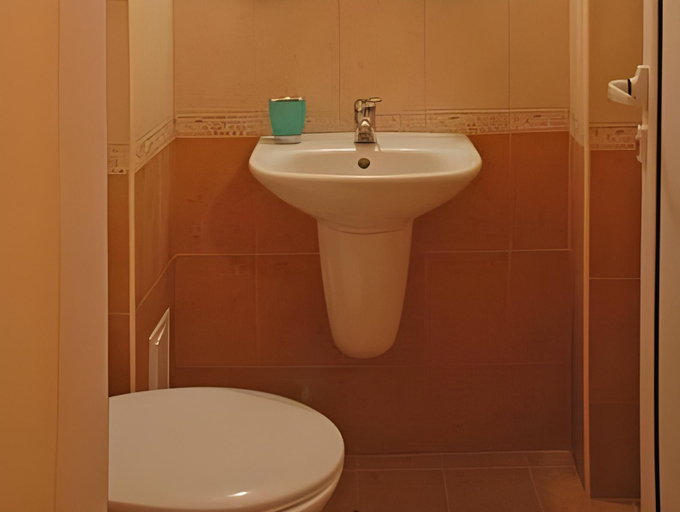 Bathroom 4, Tourist center Momina Krepost, Veliko Tarnovo
