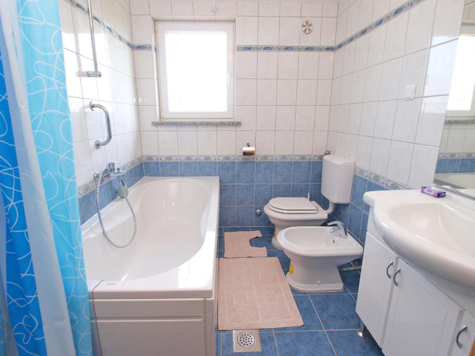 Bathroom, Apartments Franjo 1266, Poreč