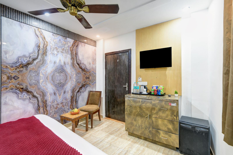 Bedroom 3, Hotel Euro International By Family Hotels, Delhi