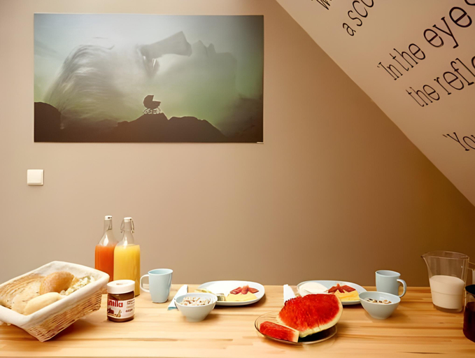 Food & Drinks, Rosemary's Private Ensuite Rooms in Old Town, Poznań City