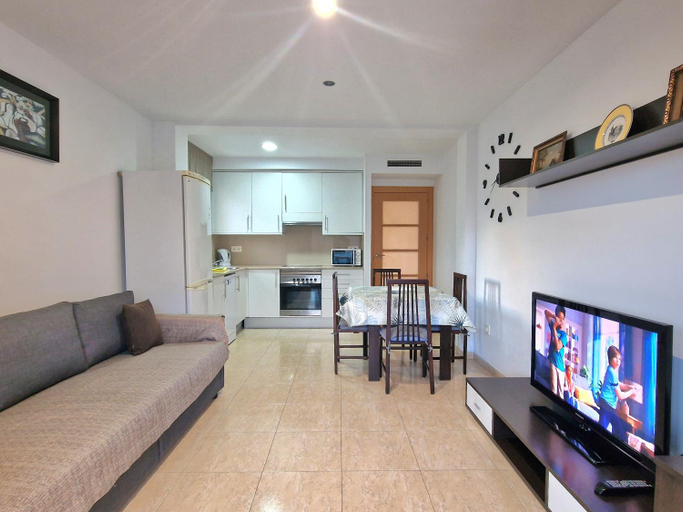 Others 5, Apartment Rene Go2llolet, Girona
