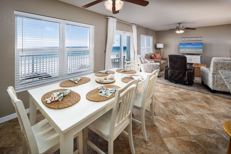 Interior 4, Islander 5006 - Ocean Star, Okaloosa