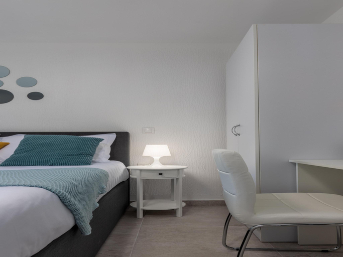 Bedroom 2, Family-Friendly Apartment Near the Coast, Crikvenica