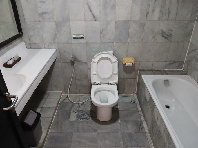 bathroom 20