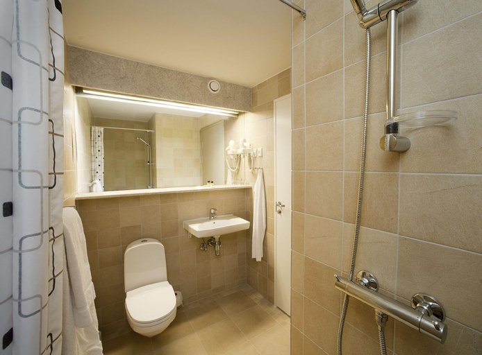 Bathroom 3, Kobæk Strand Konferencecenter, Slagelse